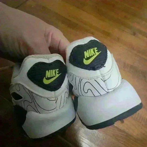 Nike Air Max 90 LTR SE Size 8C - Picture 4 of 8